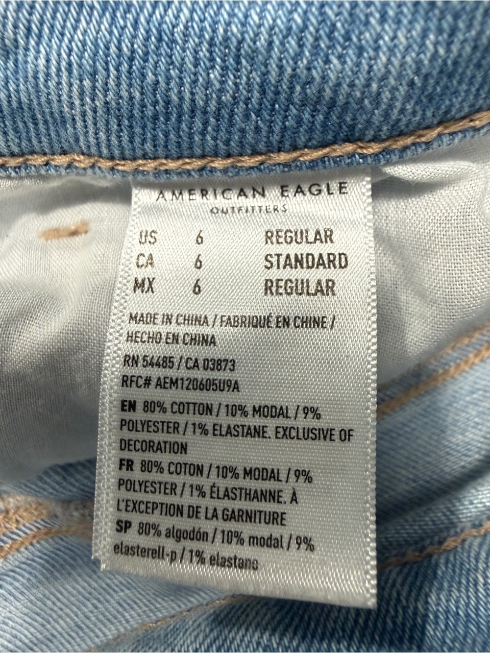 2/$30 American Eagle Light Wash Mom Straight Distressed Jeans Size 6 R #2448 - Picture 8 of 8
